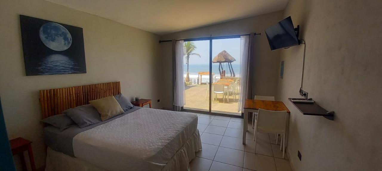 Reef On The Water Hotel Tamanique Екстериор снимка