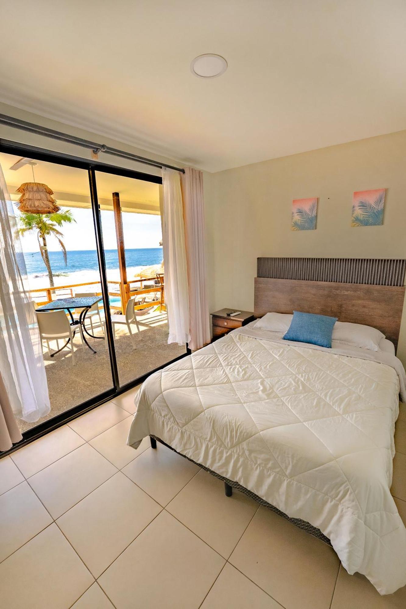 Reef On The Water Hotel Tamanique Екстериор снимка